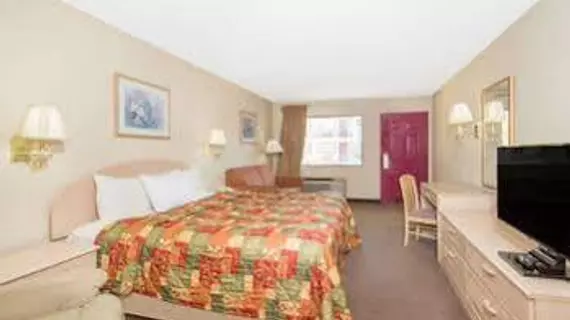 Days Inn And Suites Bentonvill | Arkansas - Bentonville - Fayetteville (ve civarı) - Bentonville