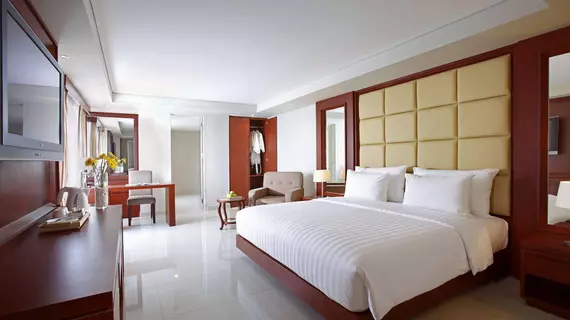 Hotel Santika Makassar | Makassar