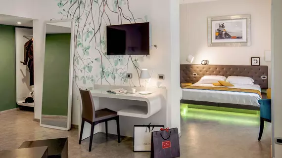 Montenapoleone Suites | Lombardy - Milano (ve civarı) - Milano - Centro Storico