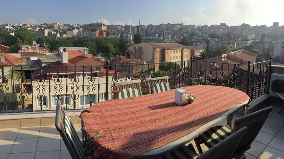 Saruhan Hotel |  Istanbul  - Fatih - Sultanahmet