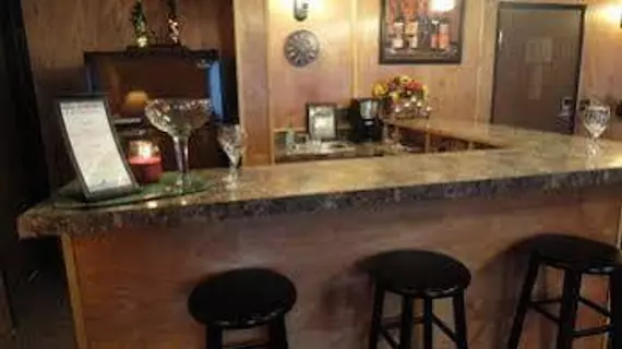 Fireside Inn & Suites | Kuzey Dakota - Devils Lake (ve civarı) - Devils Lake