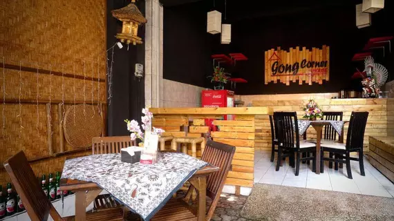 Gong Corner Guesthouse 2 | Bali - Kuta - Legian Kent Merkezi