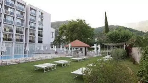 Sentido Tara Hotel | Becici