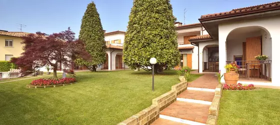 Residence Bianca | Lombardy - Brescia (il) - Sirmione