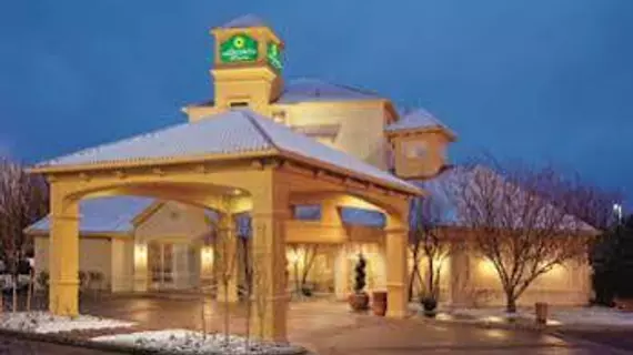 La Quinta Inn & Suites Denver Southwest Lakewood | Kolorado - Denver (ve civarı) - Lakewood