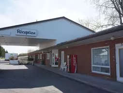 Motel R-100 | Quebec - Montreal (ve civarı) - Longueuil - Saint-Hubert