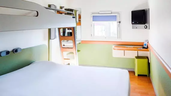 ibis budget Clermont Ferrand Sud | Auvergne-Rhone-Alpes - Puy-de-Dome (bölge) - Aubiere