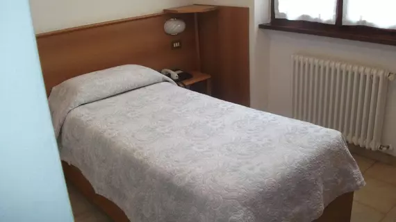 Albergo Breglia | Lombardy - Como (il) - Plesio