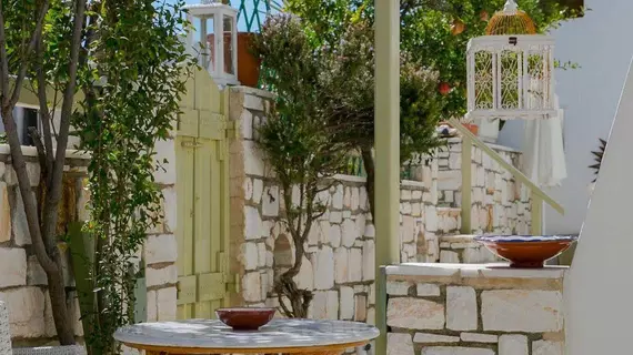 Leonardos Apartments | Ege Adaları - Paros