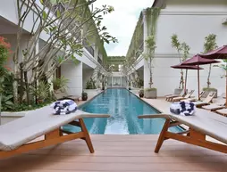 Seminyak Lagoon All Suites Hotel | Bali - Badung - Günbatımı Yolu