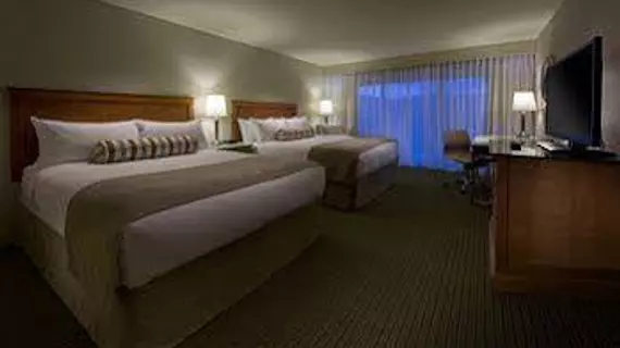 Coast Capri Hotel | Britanya Kolombiyası - Kelowna