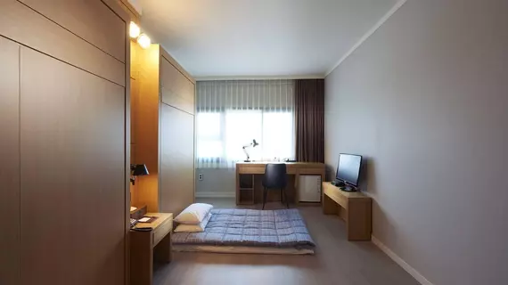 Benikea Hotel Marina | Jeju Adası - Jeju - Yeon-dong