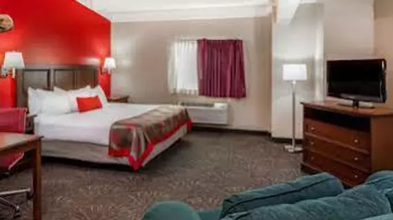 Ramada by Wyndham Hammond Hotel & Conference Center | Indiana - Hammond