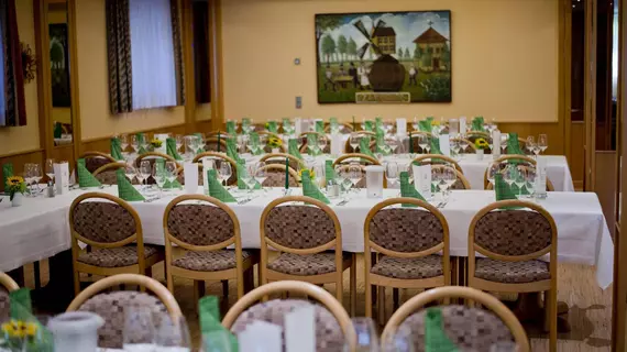 Hotel Restaurant zur Windmühle | Bavyera - Orta Franconia