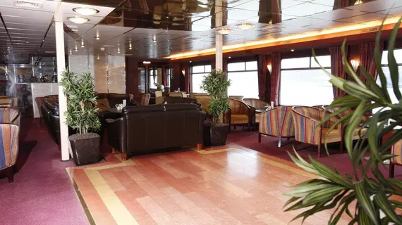 Hotelships Holland | Kuzey Ren-Westfalia - Düsseldorf (ve civarı) - Düsseldorf - Hafen