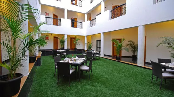 Phoenix Hotel | Maharaştra - Pune Bölgesi - Pune