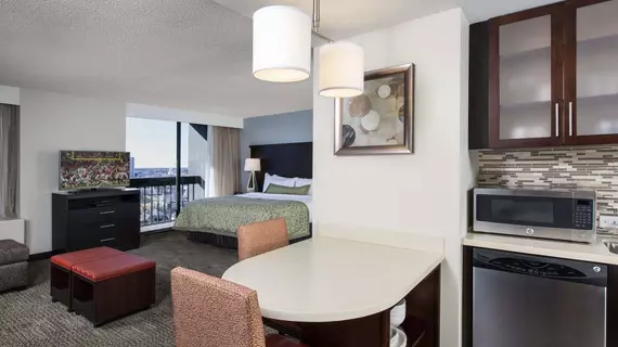 Staybridge Suites Atlanta - Midtown | Georgia - Atlanta (ve civarı) - Atlanta - Downtown Atlanta