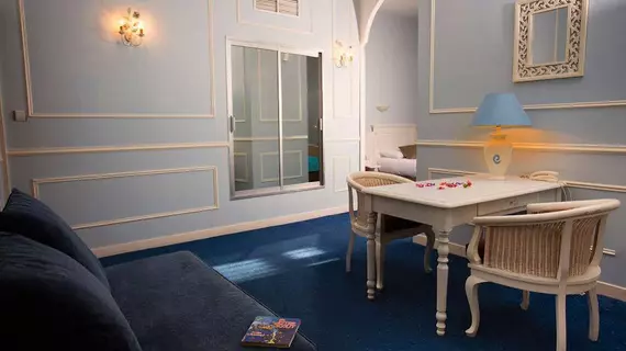 Hôtel Royal | Occitanie - Herault (bölge) - Montpellier (ve civarı) - Montpellier - Montpellier Kent Merkezi