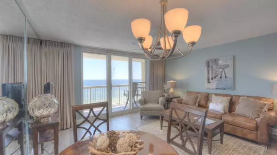 Pelican Beach Resort by Wyndham Vacation Rentals | Florida - Fort Walton Beach - Destin (ve civarı) - Destin