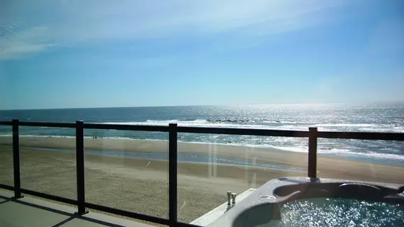 Beachfront Manor Hotel | Oregon - Oregon Coast - Lincoln City