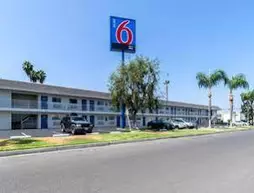 Motel 6 Anaheim - Fullerton East | Kaliforniya - Orange County - Anaheim