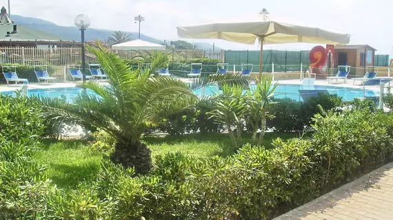 Hotel Residence Riviera Calabra | Calabria - Vibo Valentia (vilayet) - Zambrone