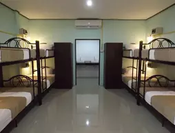 Lanta Long Beach Hostel | Krabi İli - Ko Lanta