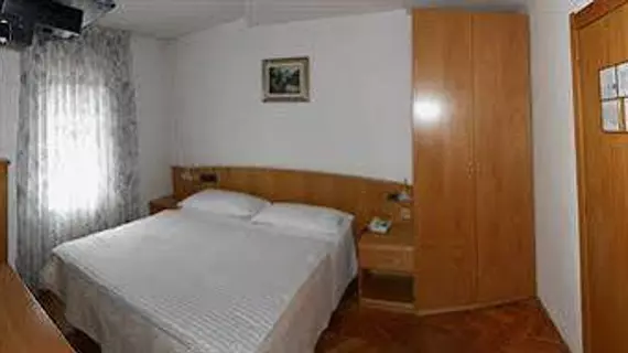 Hotel Villa Agomer | Trentino-Alto Adige - Trento İli - Canazei