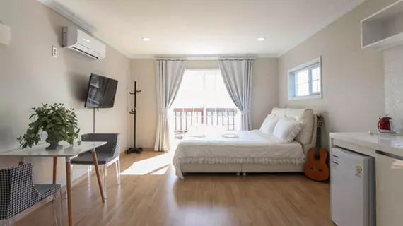 Jeju Jubilee Pension | Jeju Adası - Seogwipo - Jungmun