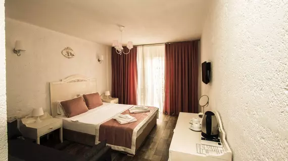 Sandal Alacati Adults Only | İzmir - Çeşme - Alaçatı - Hacımemiş