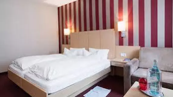 Hotel Garni Deutsches Haus | Kuzey Ren-Westfalia - Bonn (ve civarı) - Bonn - Zentrum