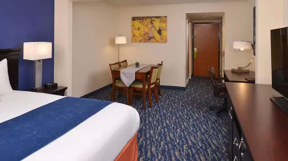 Radisson New Orleans Airport | Louisiana - New Orleans (ve civarı) - Kenner - Kenner - Louis Armstrong Uluslararası Havalimanı