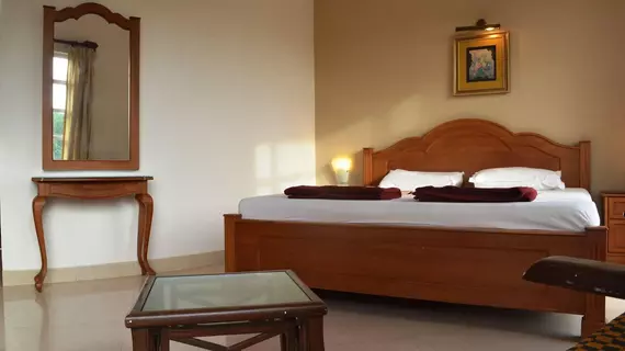 Sunset Beach Resort | Goa - Kuzey Goa - Candolim