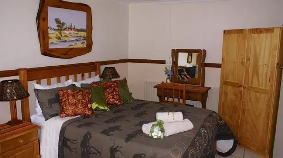 Emerald Guesthouse | Gauteng - City of Tshwane - Johannesburg (ve civarı) - Kempton Park