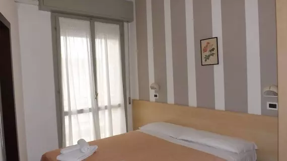 Hotel Edward | Rimini (vilayet) - Bellaria-Igea Marina - Bordonchio - Igea