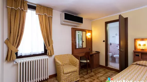 Piccolo Hotel | Lombardy - Milano (ve civarı) - Milano