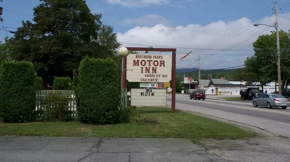 Northern Peaks Motor Inn | New Hampshire - Gorham