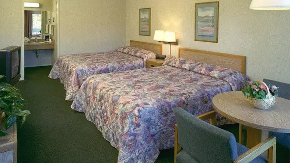 Vagabond Inn Reno | Nevada - Pyramid Lake Kızılderili Bölgesi - Reno (ve civarı) - Reno - Reno/Tahoe Havalimanı