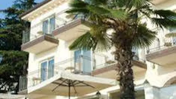 Hotel Villa Rosa Desenzano | Lombardy - Brescia (il) - Desenzano del Garda