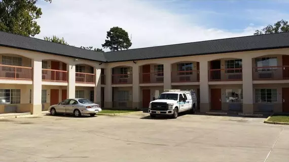 Cajun Inn | Louisiana - Bossier Parish - Shreveport (ve civarı) - Shreveport