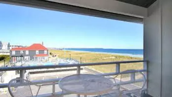 Waves Oceanfront Resort | Maine - Portland (ve civarı) - Old Orchard Beach