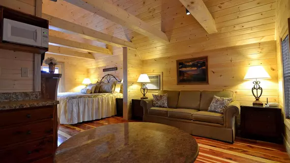 Honeymoon Hills Cabin Rentals | Tennessee - Gatlinburg - Pigeon Forge (ve civarı) - Gatlinburg