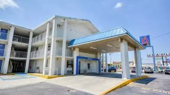 Motel 6 Mobile North | Alabama - Mobile (ve civarı) - Mobile