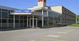 Travelodge Richmond Hill | Ontario - Toronto (ve civarı) - Richmond Hill