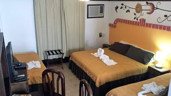 Suites Fenicia | Quintana Roo - Solidaridad - Playa del Carmen