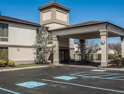 Quality Inn and Suites NJ State Capital Area | Pensilvanya - Bucks County - Solebury Townshp - New Hope (ve civarı) - Morrisville