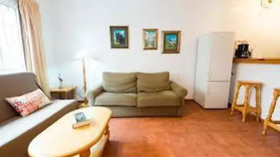 Pedregalejo Holiday Beach Apartments | Andalucia - Malaga İli - Malaga - Malaga-Este