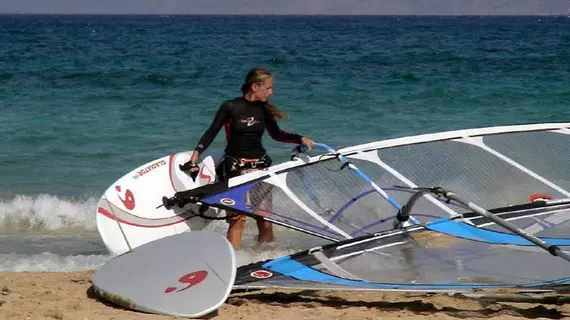 Surfing Beach Huts | Ege Adaları - Paros