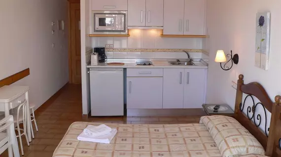 Apartamentos Casanova | Andalucia - Malaga İli - La Axarquía - Nerja