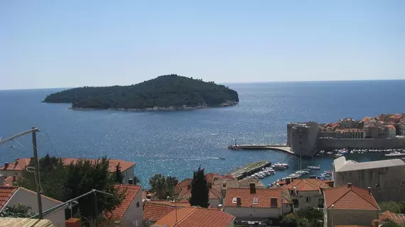 Apartment & Rooms House with Garden | Dubrovnik-Neretva - Dubrovnik (ve civarı) - Dubrovnik - Ploce